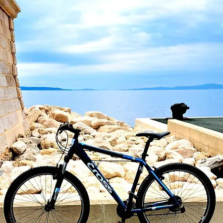 Ora, On The Sea. Apartman *
